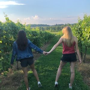 Meet your Posher, Ari